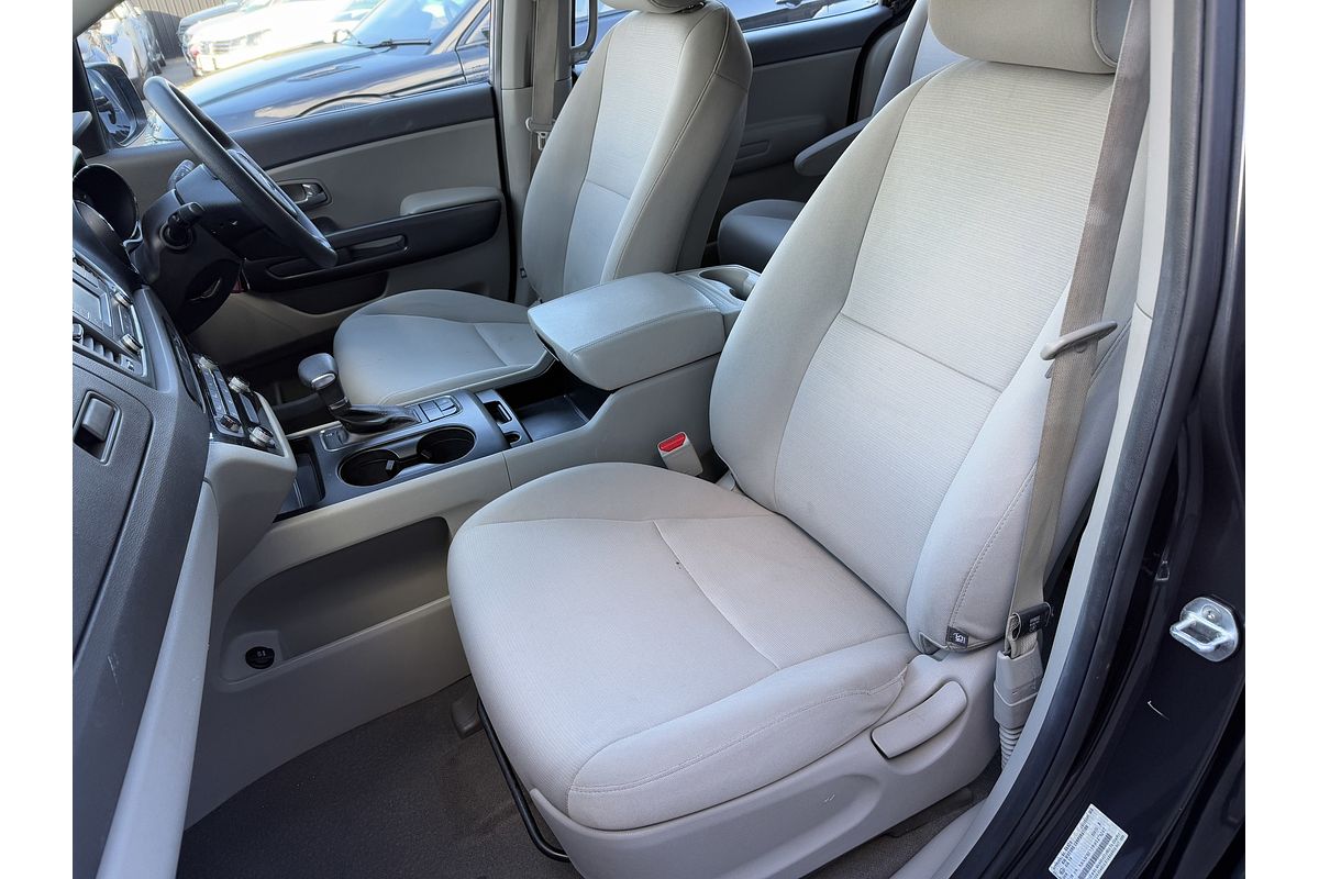 2016 Kia Carnival S YP