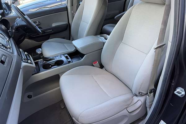 2016 Kia Carnival S YP