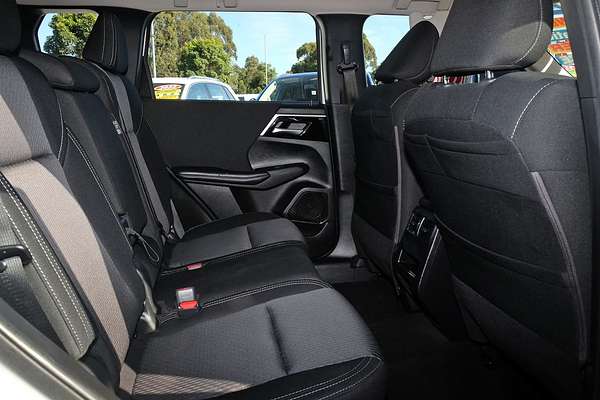 2023 Mitsubishi Outlander ES ZM