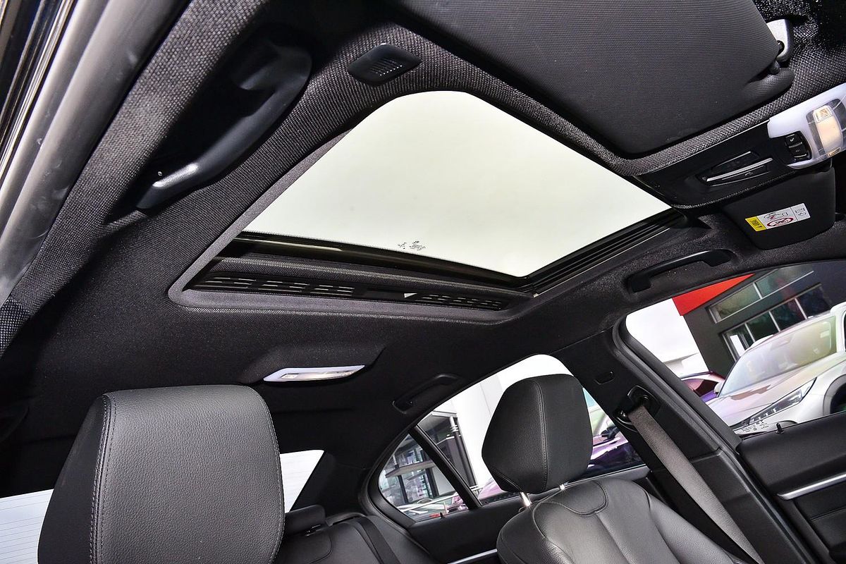 2018 BMW 3 Series 330i M Sport F30 LCI