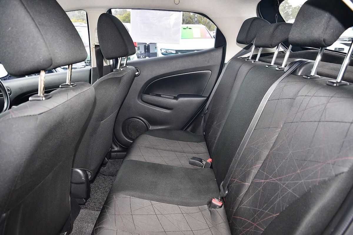 2013 Mazda 2 Neo DE Series 2