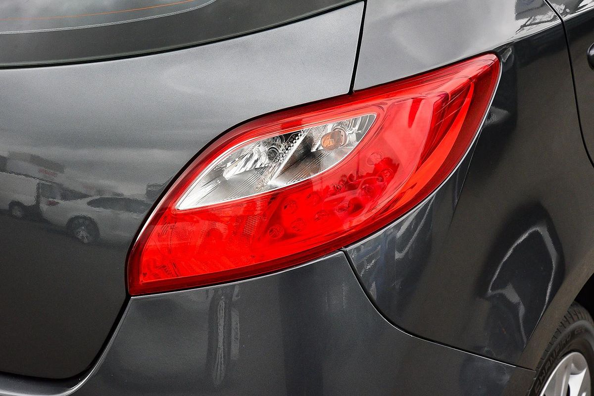 2013 Mazda 2 Neo DE Series 2