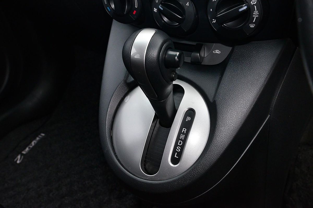 2013 Mazda 2 Neo DE Series 2