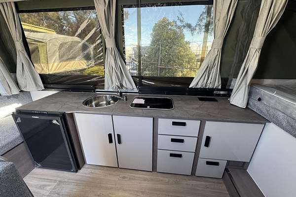 2025 Jayco Lark Ob.Cp-My25