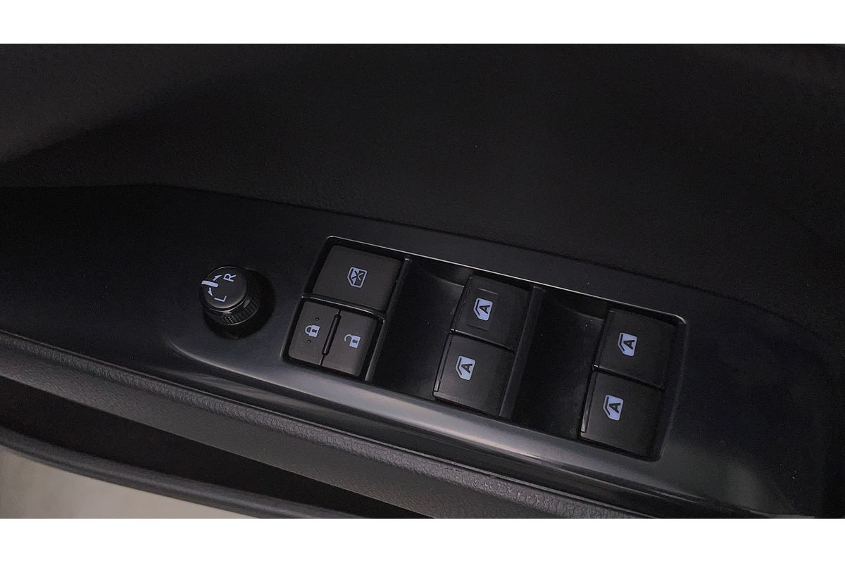 2018 Toyota Camry Ascent ASV70R