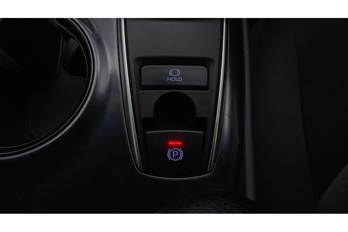 2018 Toyota Camry Ascent ASV70R
