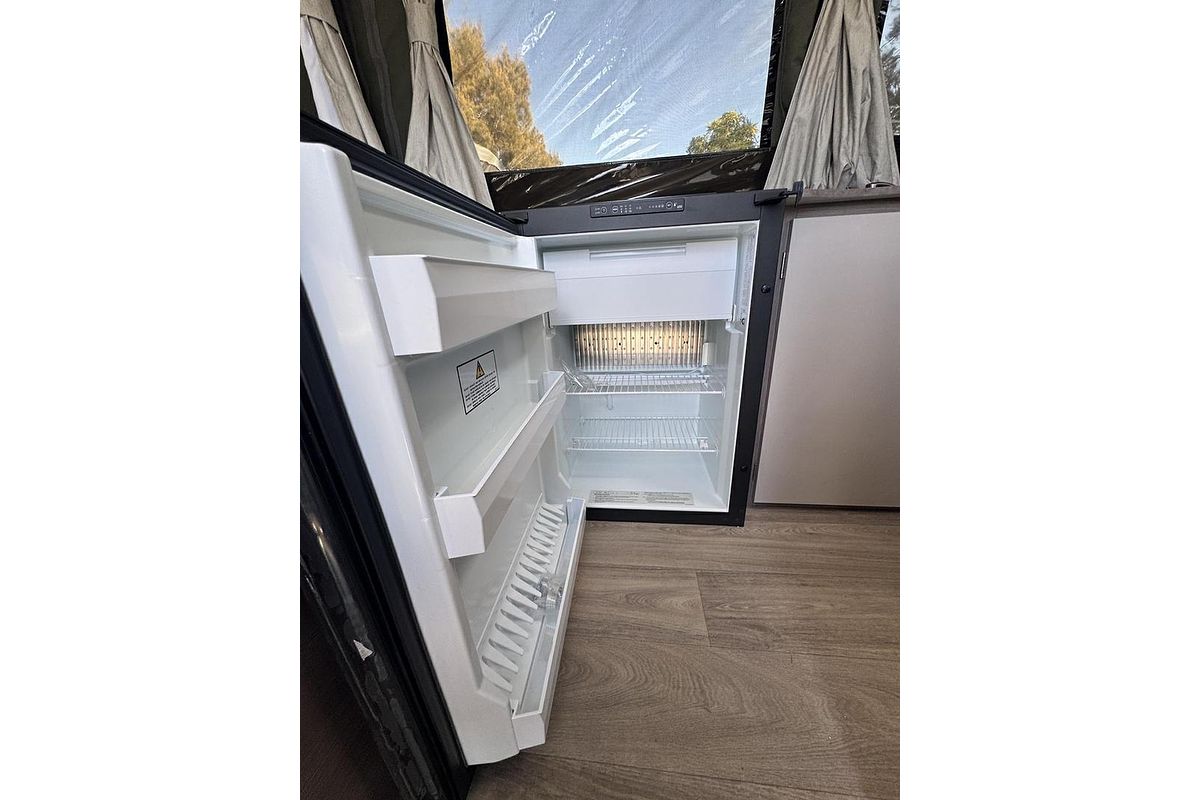 2025 Jayco Lark Ob.Cp-My25