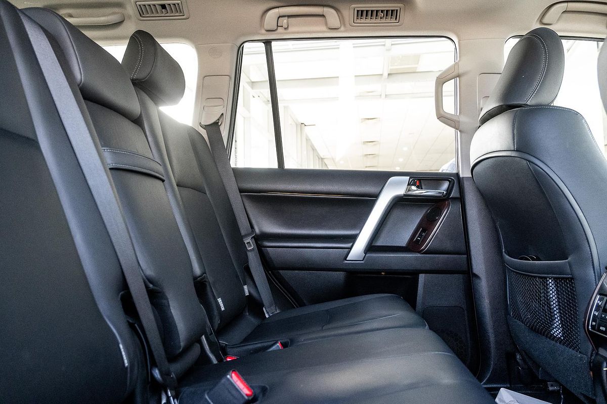 2017 Toyota Landcruiser Prado Kakadu GDJ150R