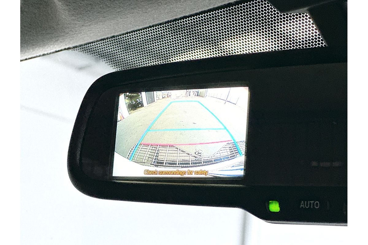 2017 Toyota Hiace KDH201R LWB