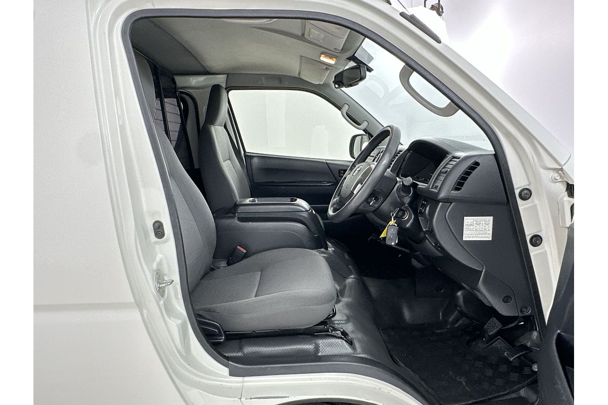 2017 Toyota Hiace KDH201R LWB