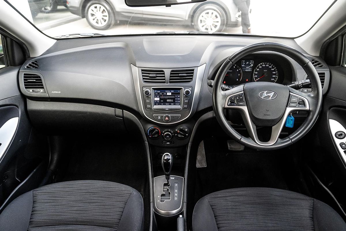 2017 Hyundai Accent Sport RB6
