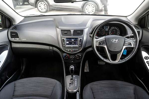 2017 Hyundai Accent Sport RB6