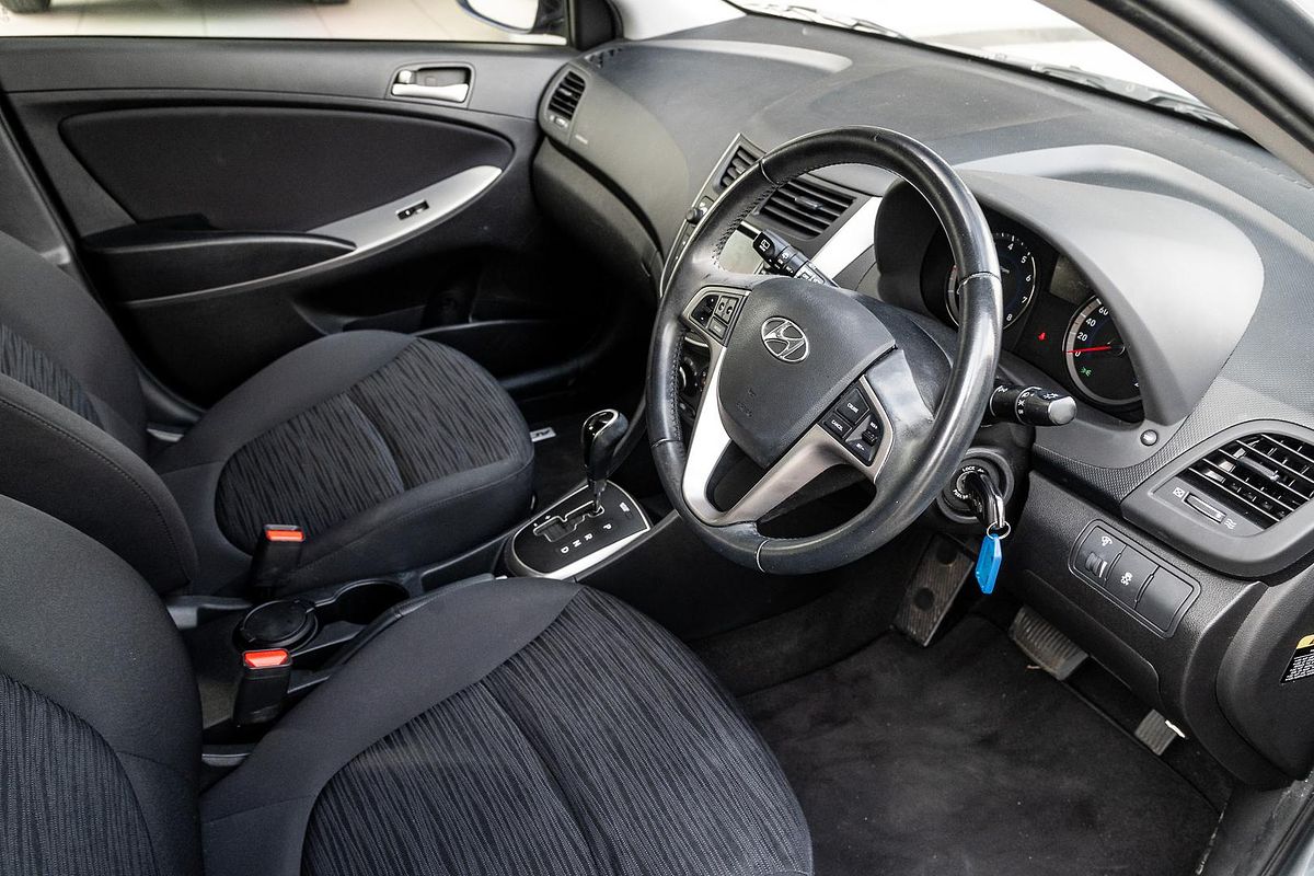 2017 Hyundai Accent Sport RB6