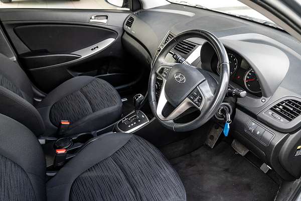 2017 Hyundai Accent Sport RB6