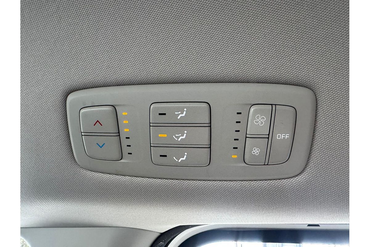 2022 Kia Carnival S KA4