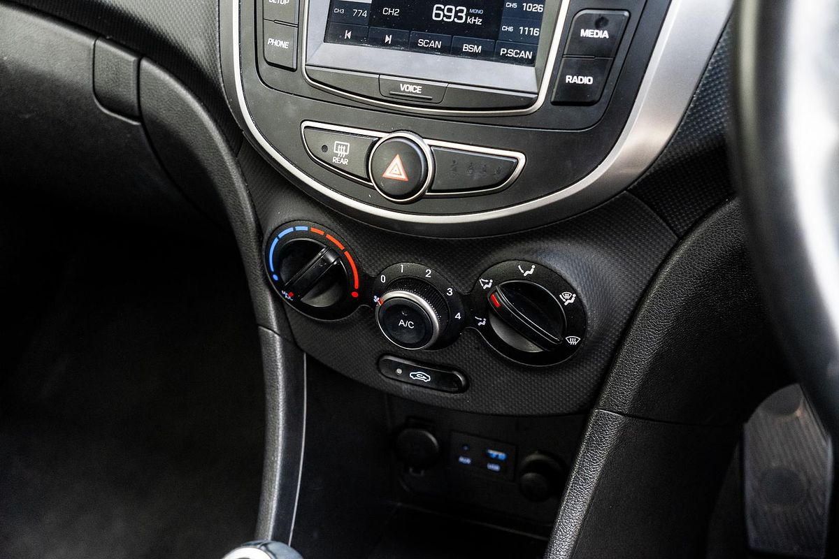2017 Hyundai Accent Sport RB6