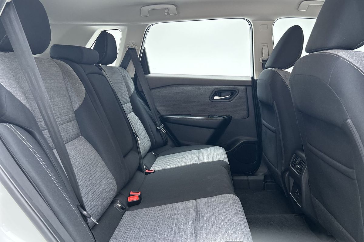 2023 Nissan X-TRAIL ST T33