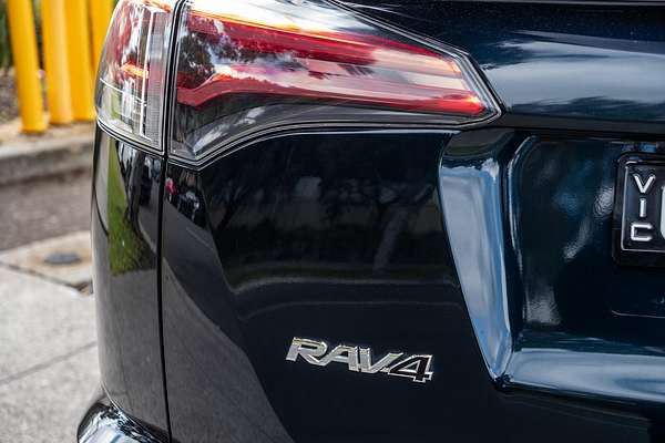 2017 Toyota RAV4 GXL ZSA42R