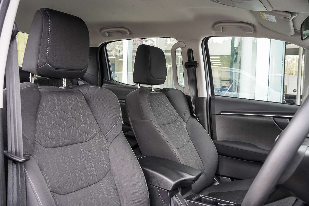 2024 Isuzu D-MAX LS-M  4X4