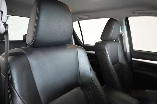 2021 Toyota Hilux SR5 GUN126R 4X4