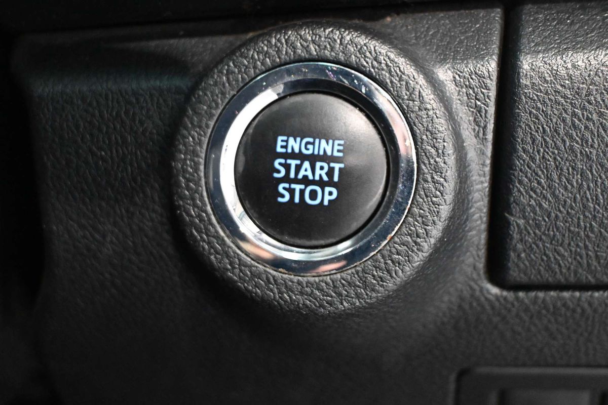 2021 Toyota Hilux SR5 GUN126R 4X4