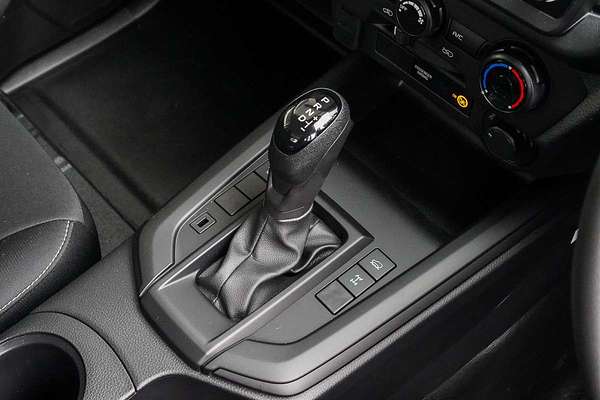 2024 Isuzu D-MAX SX 4X4