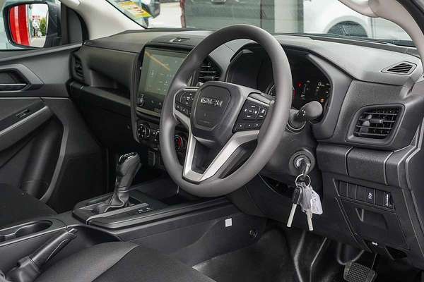 2024 Isuzu D-MAX SX 4X4