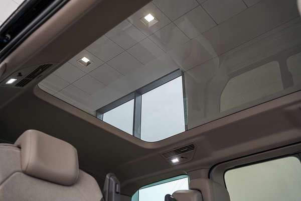 2025 Volkswagen Multivan TDI360 Life T7 SWB
