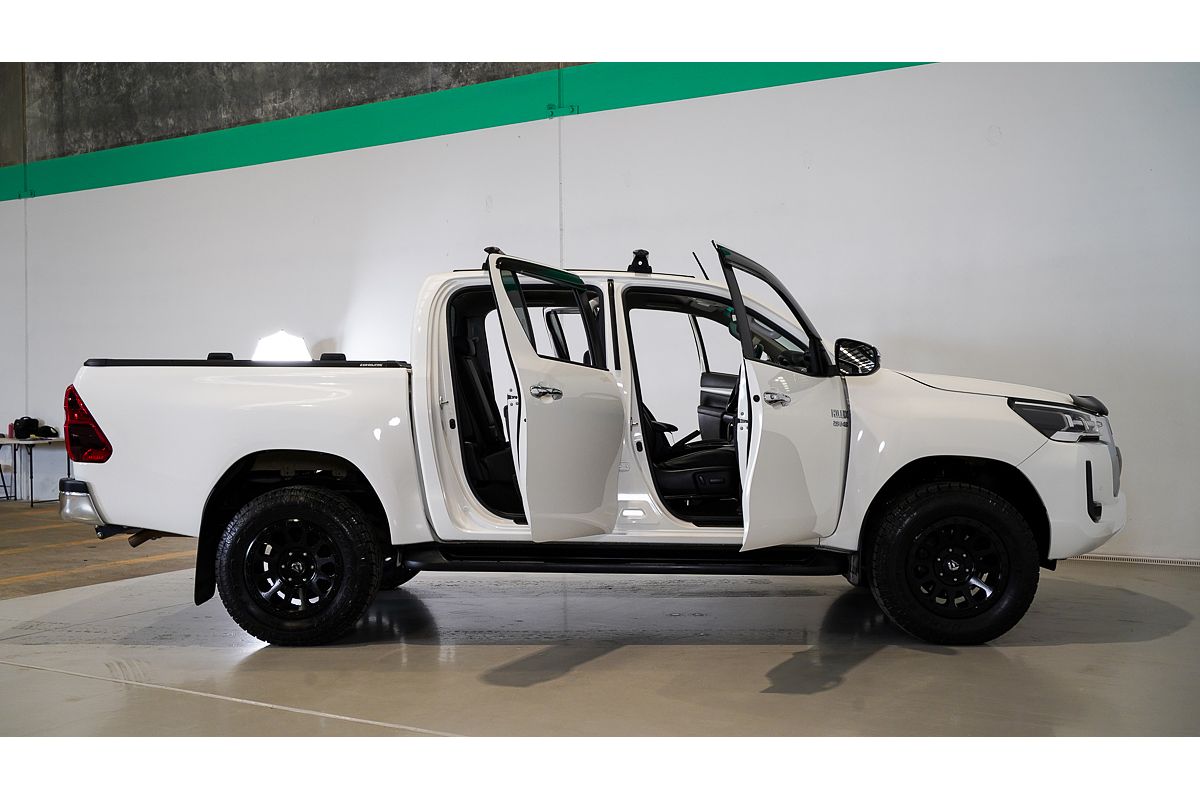 2021 Toyota Hilux SR5 GUN126R 4X4