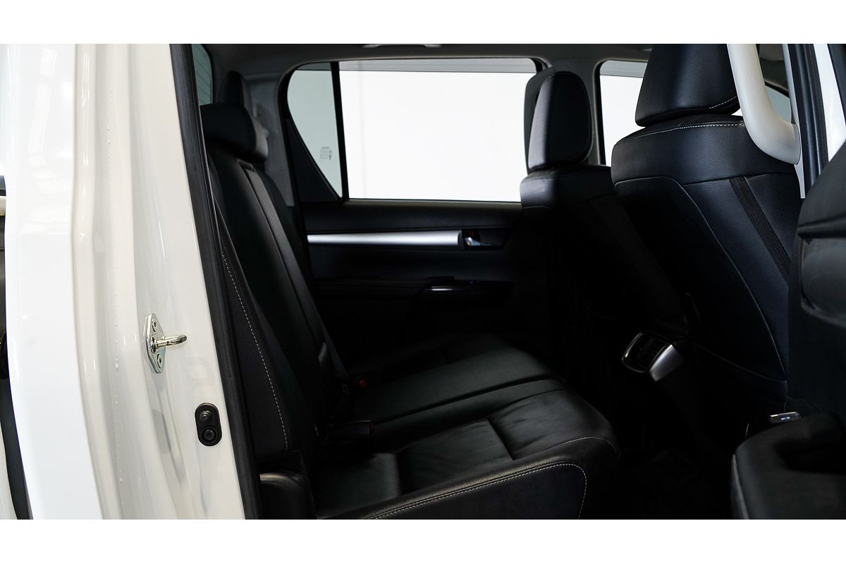 2021 Toyota Hilux SR5 GUN126R 4X4
