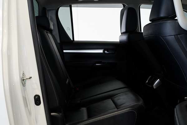 2021 Toyota Hilux SR5 GUN126R 4X4