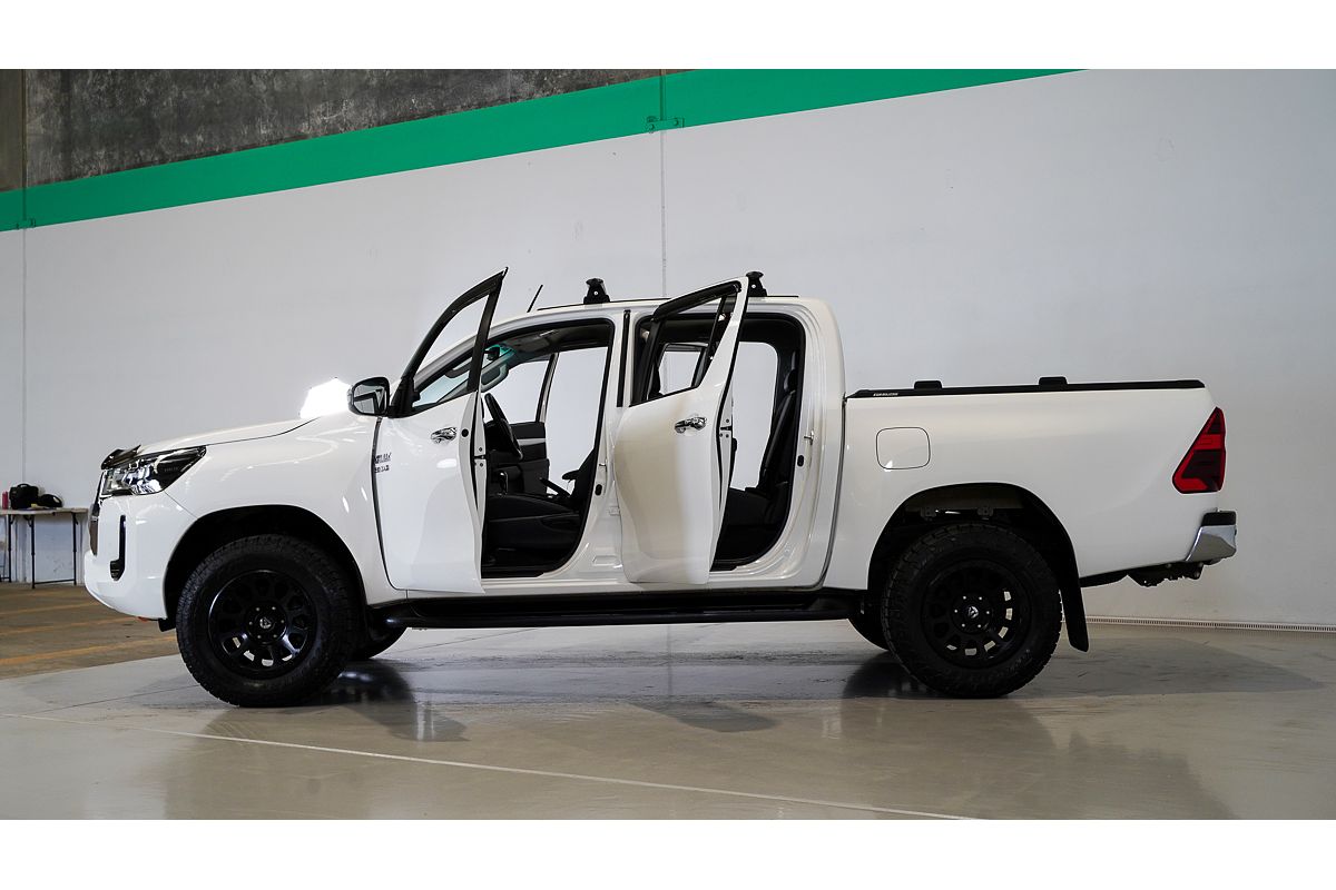 2021 Toyota Hilux SR5 GUN126R 4X4