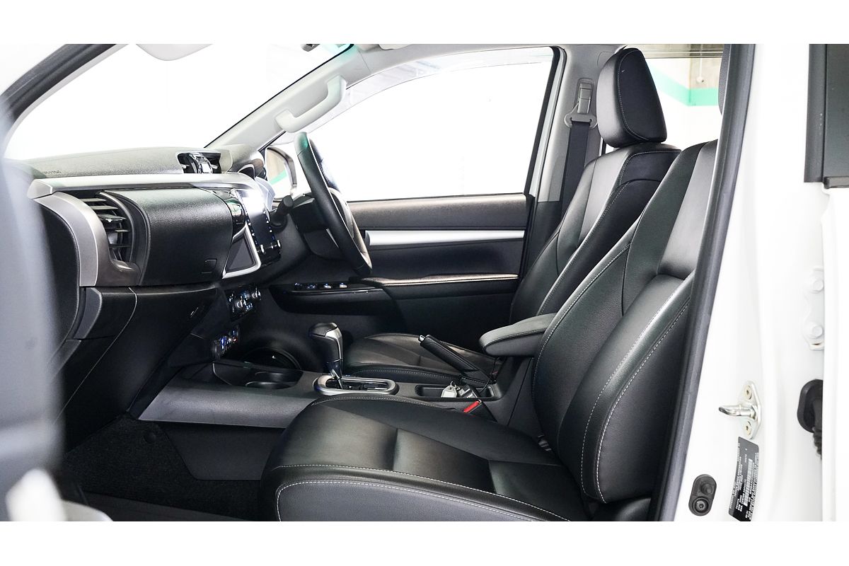 2021 Toyota Hilux SR5 GUN126R 4X4