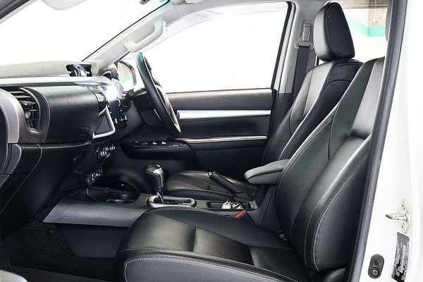 2021 Toyota Hilux SR5 GUN126R 4X4