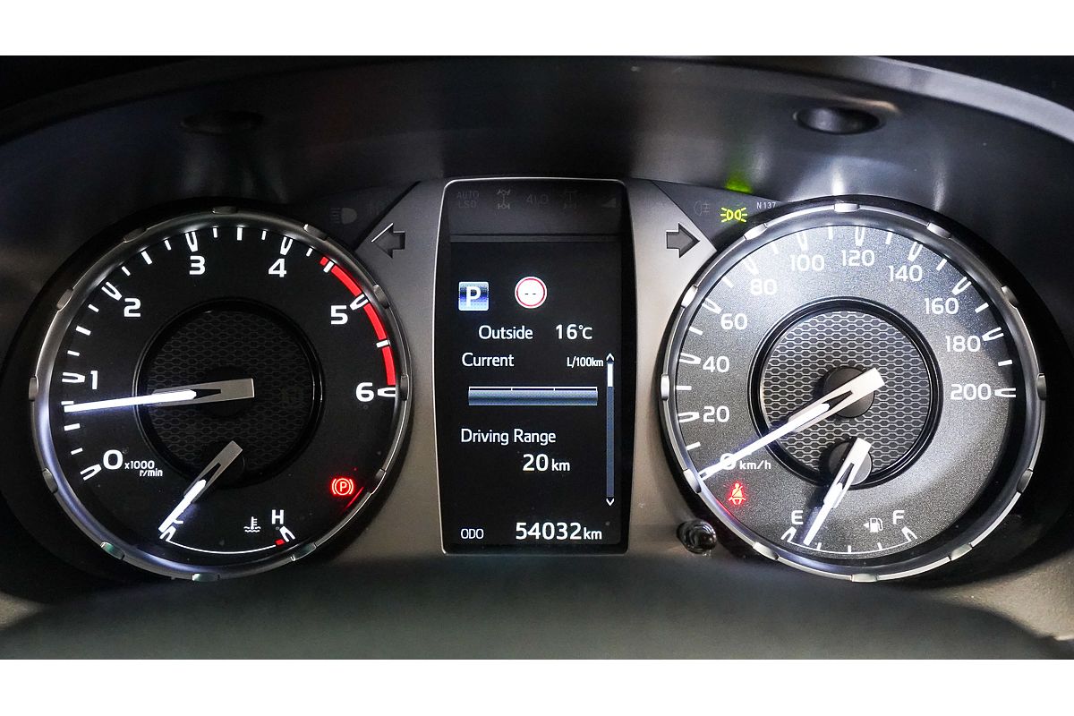 2021 Toyota Hilux SR5 GUN126R 4X4