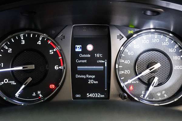 2021 Toyota Hilux SR5 GUN126R 4X4