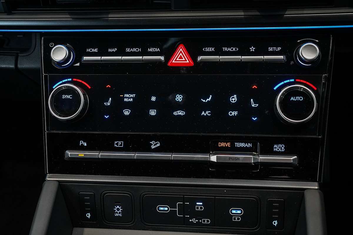 2025 Hyundai Santa Fe Calligraphy MX5.V1