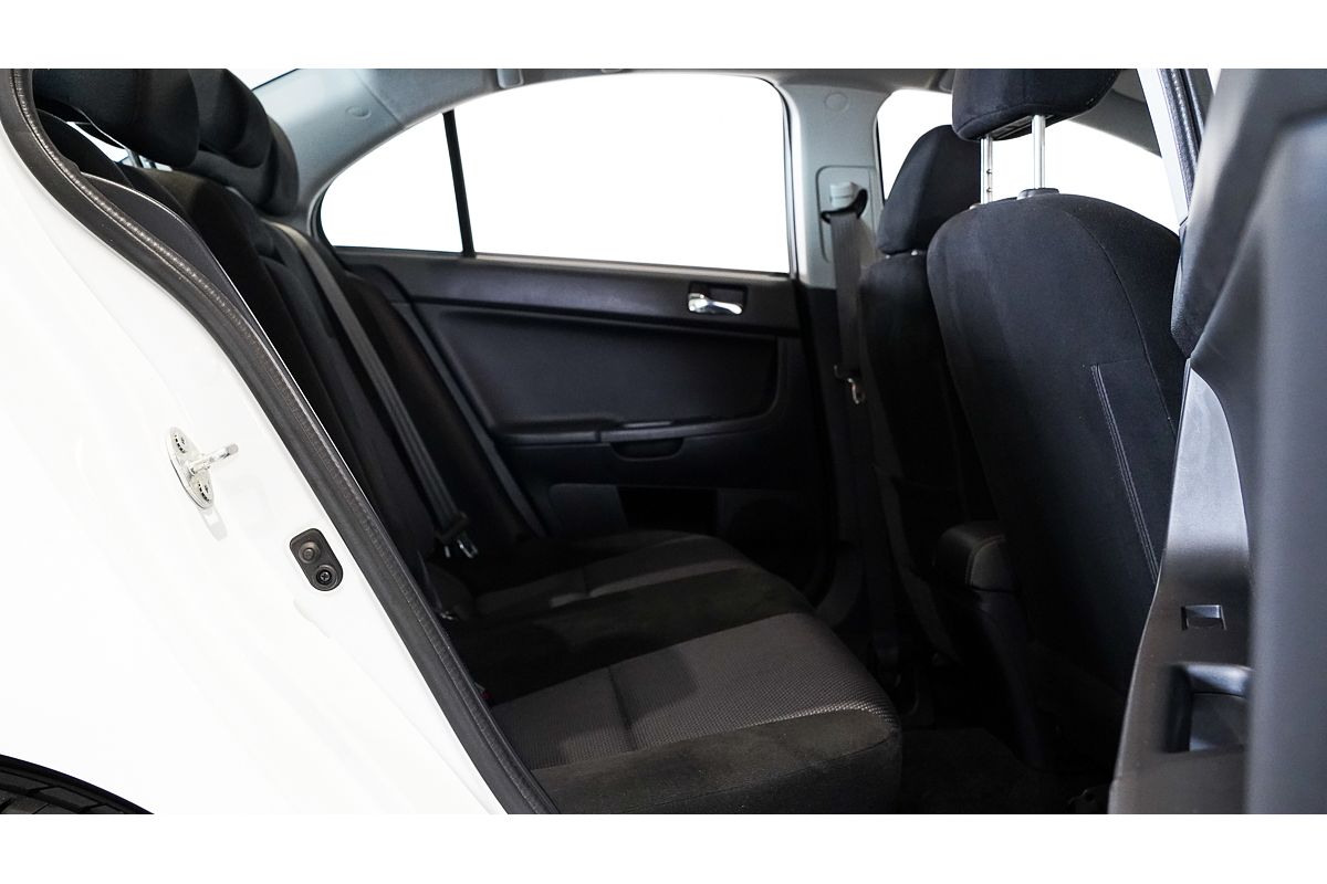 2017 Mitsubishi Lancer ES Sport CF