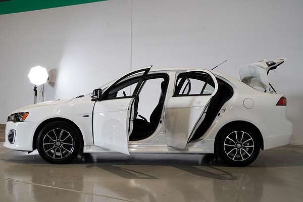 2017 Mitsubishi Lancer ES Sport CF