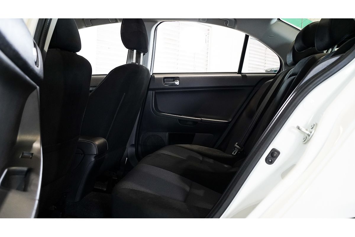 2017 Mitsubishi Lancer ES Sport CF