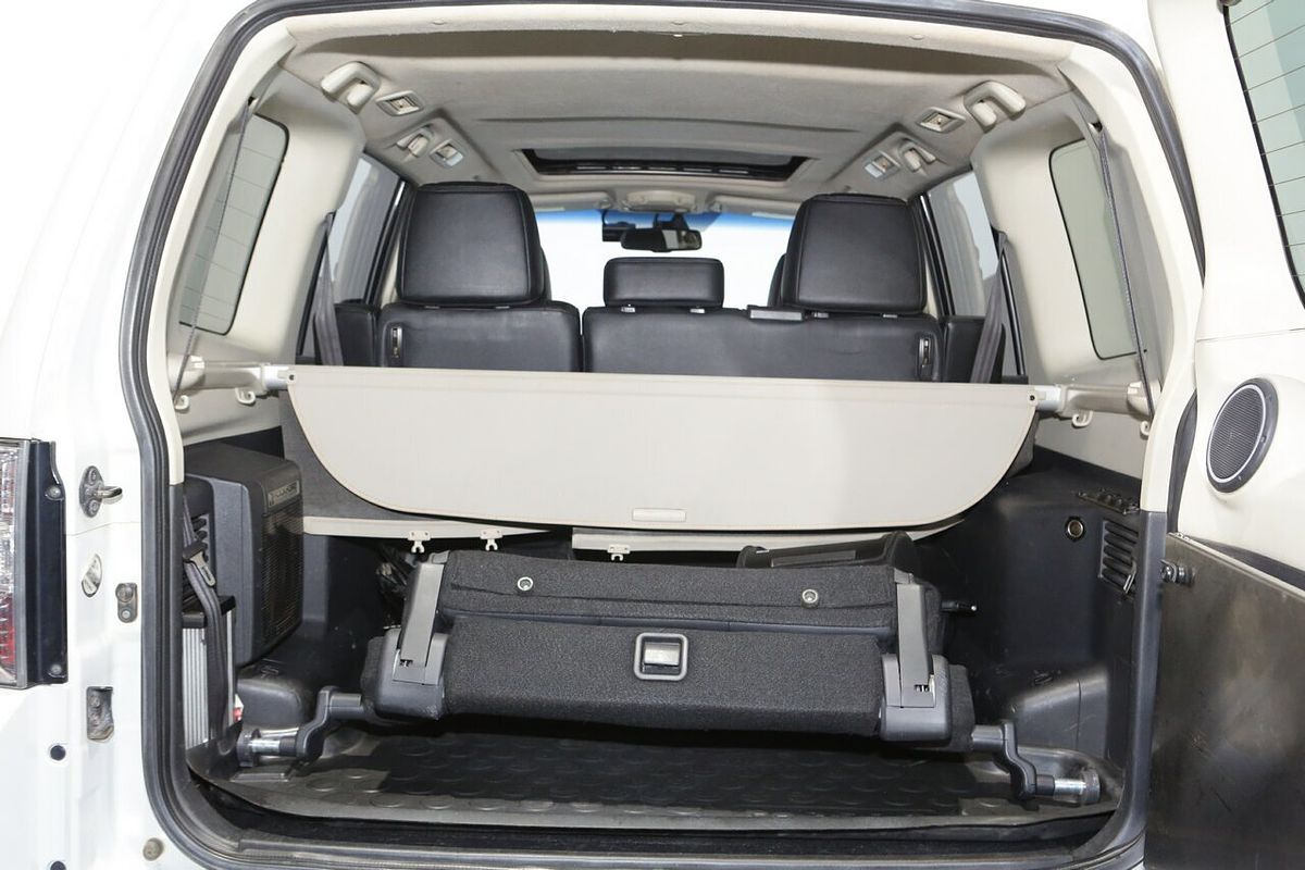 2017 Mitsubishi Pajero Exceed NX