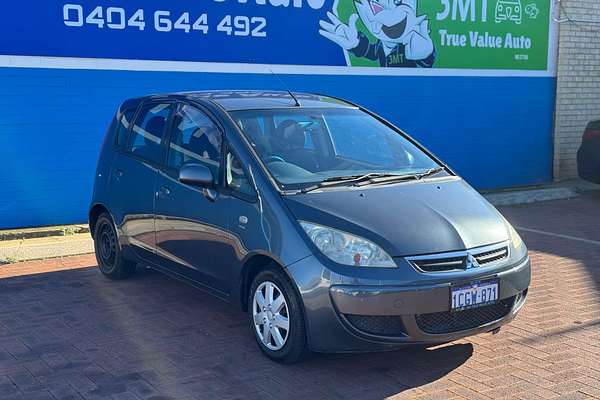 2006 Mitsubishi Colt LS RG