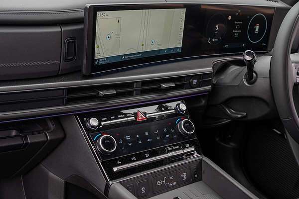2025 Hyundai Santa Fe Calligraphy MX5.V1