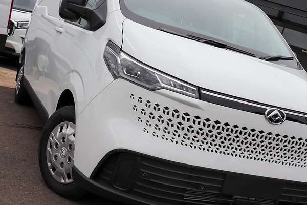 2025 LDV Deliver 7 SWB