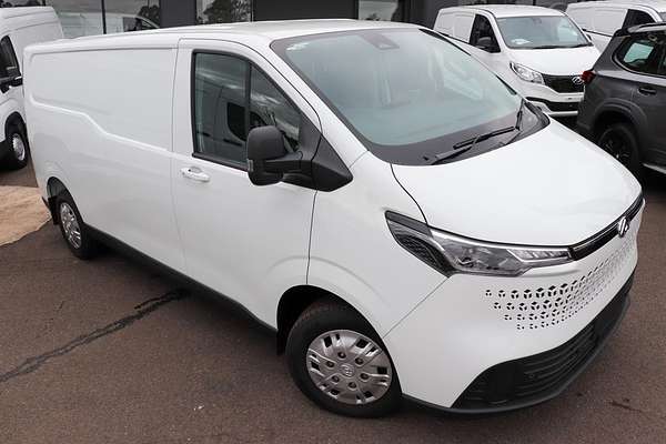 2025 LDV Deliver 7 SWB