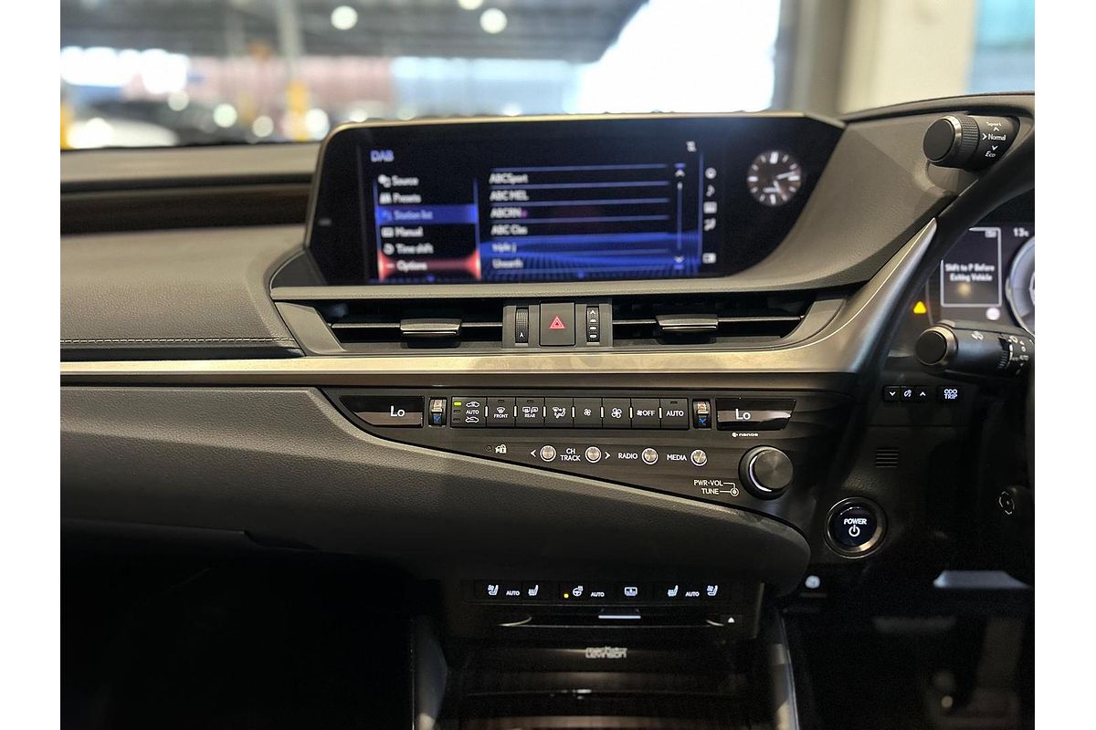2019 Lexus ES ES300h Sports Luxury AXZH10R
