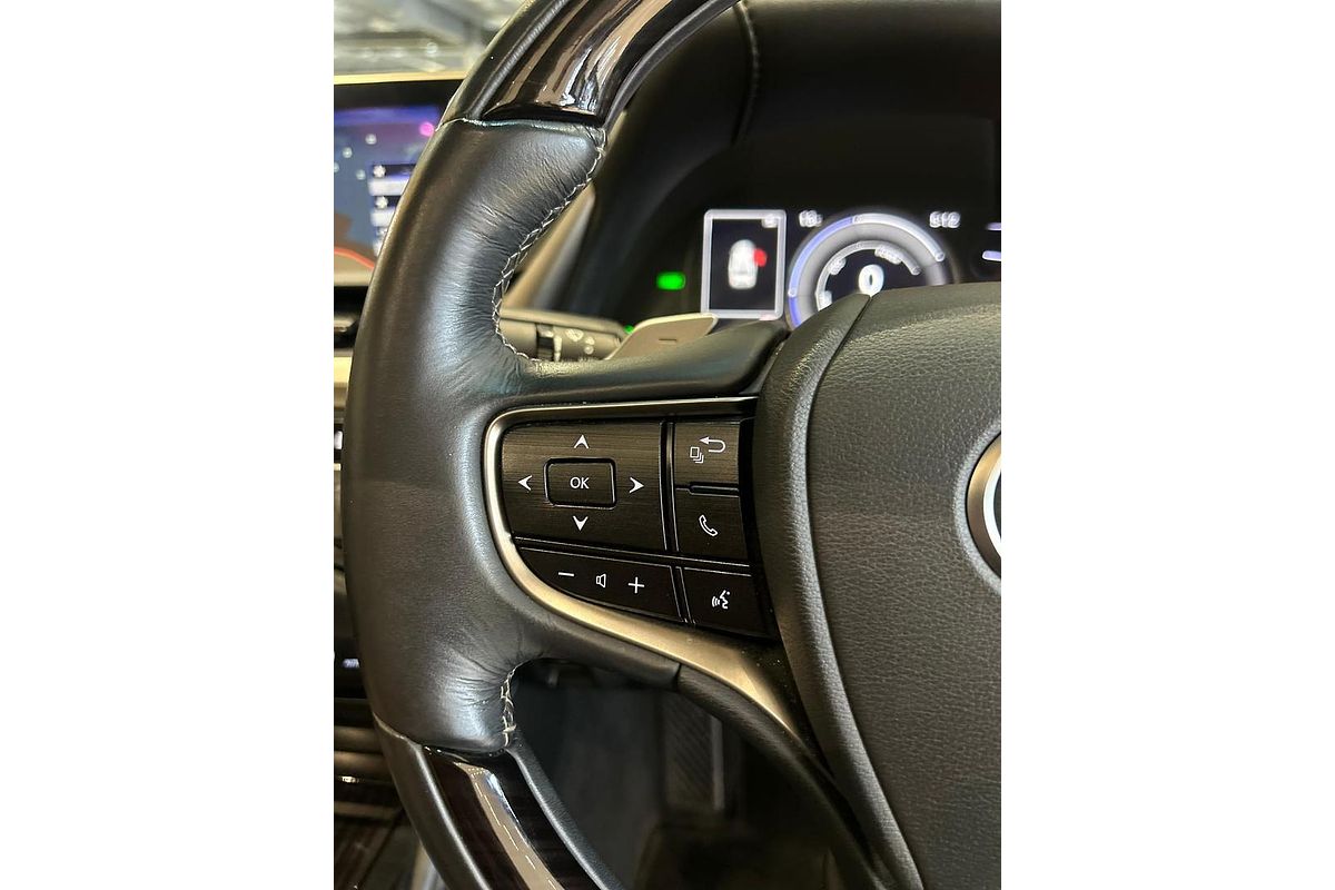 2019 Lexus ES ES300h Sports Luxury AXZH10R