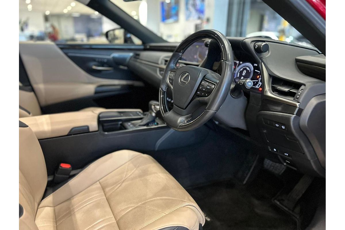 2019 Lexus ES ES300h Sports Luxury AXZH10R