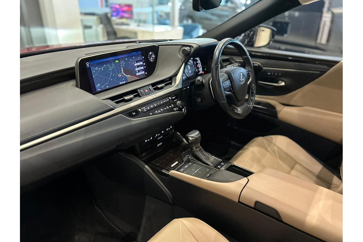 2019 Lexus ES ES300h Sports Luxury AXZH10R