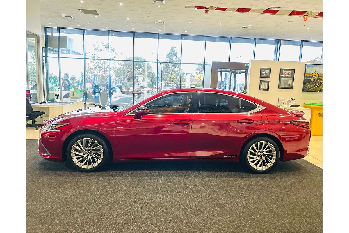 2019 Lexus ES ES300h Sports Luxury AXZH10R